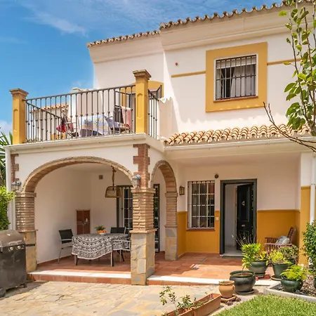 3 Bedroom Gorgeous In Сasa de vacaciones *